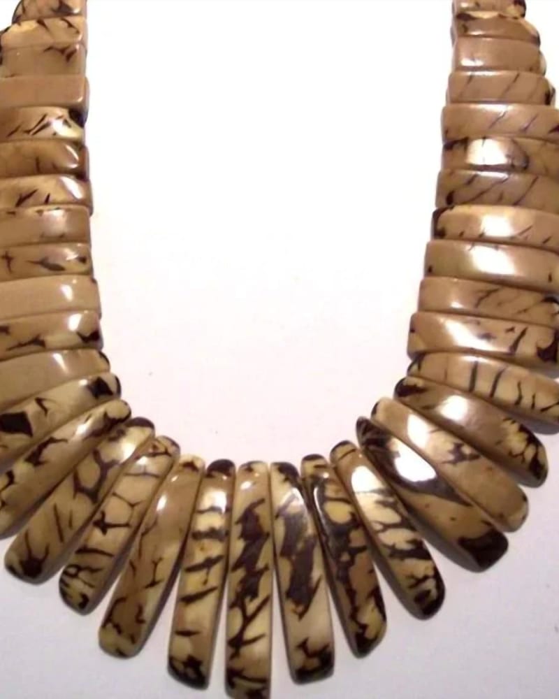 Front of a size O/S Amazon Necklace in Ivory/Charcoal in Ivory/Charcoal by Tagua Jewelry. | dia_product_style_image_id:329034